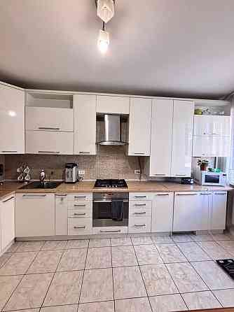 Продаж Квартира 3-кімнатна, 3/6 поверх на Залізнична Івано-Франківськ