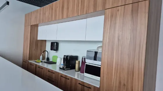 Здається Офісні приміщення площа 410 кв.м Дніпро Костомарівська Дніпро