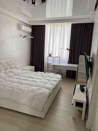 Оренда Квартира 2-кімнатна, 20/25 поверх на Урловская ул., 23 а Київ