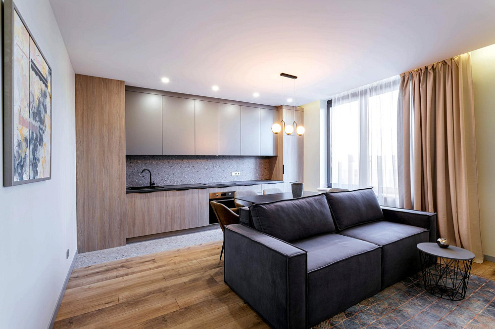 Продаж Квартира 4-кімнатна, 10/18 поверх на Берестейський вул., д. 67 Kiev - photo 1