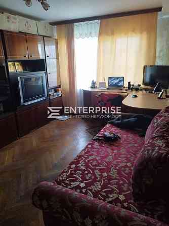 Продаж Квартира 2-кімнатна, 8/9 поверх на вул. Воскресенський Київ