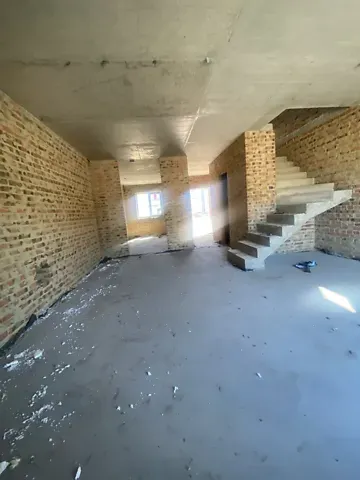 Продаж 2-поверховий   100 кв.м 4 кімн. на Кулика і Гудачека (Макарова) вулиця Рівне - фото 2