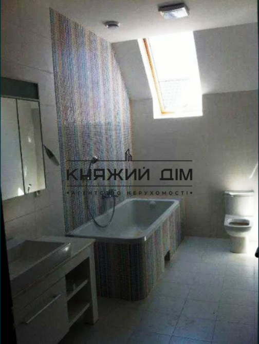 Замечательный, просторный дом 450 м2 3 этажа по Житомирской трассе, с. Колонщина 20 км. от Киева. Колонщина - фото 14