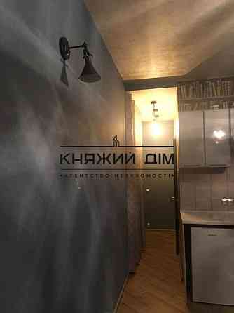 Оренда Квартира 1-кімнатна, 19/25 поверх на Харьковское шоссе Київ