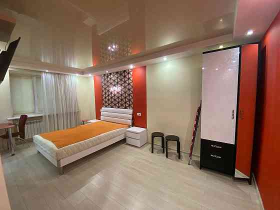 Оренда Квартира 1-кімнатна, 1/9 поверх на Михайла Бойчука, 41 Kiev