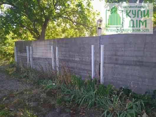 Двоповерховий цегляний будинок. Івано-Благодатне Кропивницький