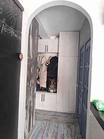 Продаж Квартира 2-кімнатна, 4/9 поверх на Василівська вул., д. 2 Київ