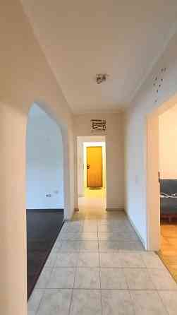 Продаж Квартира 3-кімнатна, 1/10 поверх на Смілянська вул., д. 17 Київ