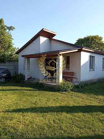 Продаж Будинок 4-кімнатний на Садовая 100-я ул., 5 Киев