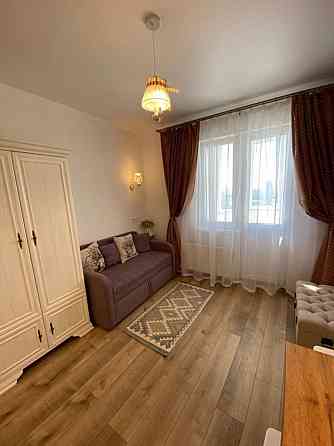 Оренда Квартира 1-кімнатна, 21/35 поверх на Харківське шосе, 19 Киев