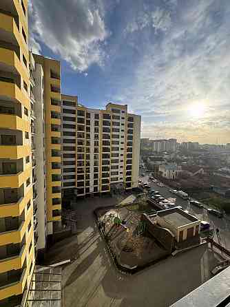 Продаж Квартира 3-кімнатна, 8/12 поверх на Івасюка Ivano-Frankivs'k