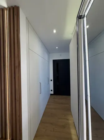 Продажа 2к Квартира 69.2 кв.м вул. Центральна, ЖК 