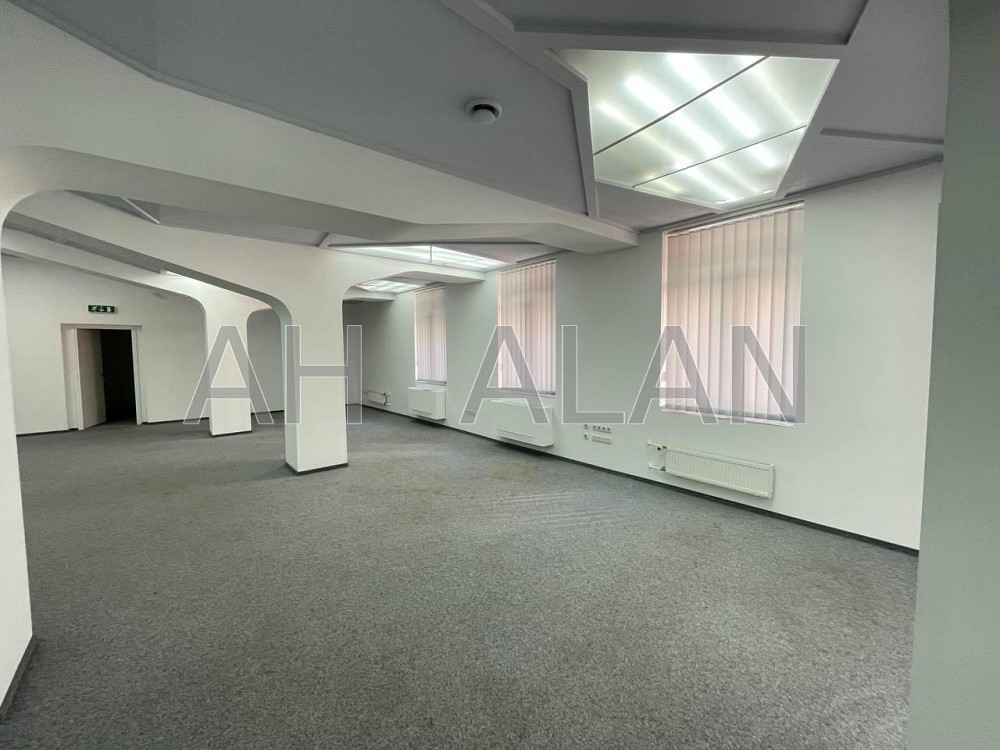 Оренда офісне приміщення на Хрещатик вул., 19 приміщень - 4, поверх - 1/4 Київ - фото 1