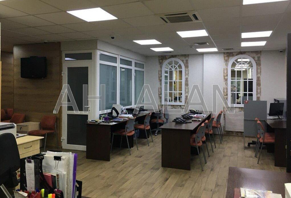 Оренда Будинок 3-кімнатний на Гончара Олеся вул., 35 Київ - фото 1