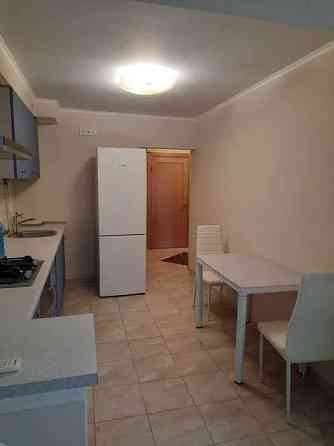 Оренда Квартира 1-кімнатна на ул. Политехническая, 31-б Киев