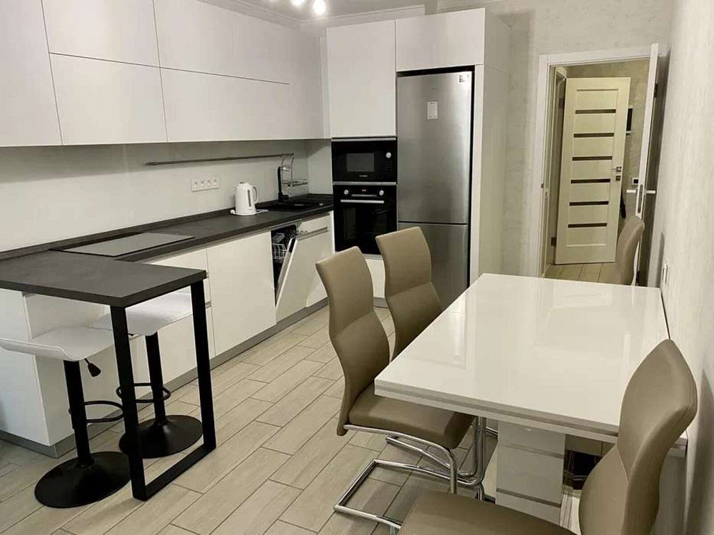 Оренда Квартира 1-кімнатна, 10/27 поверх на ул. Светлая Київ - фото 1