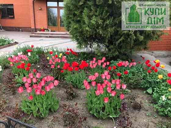 Продам розкішний будинок в центрі міста. Кропивницький