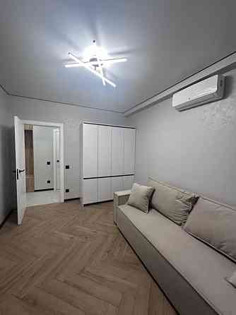 Продаж Квартира 2-кімнатна, 12/21 поверх на Михайла Максимовича вул. (Онуфрія Трутенка), 24 Київ