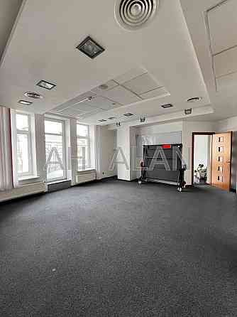 Оренда офісне приміщення на вул. Велика Житомирська приміщень - 3, поверх - 7/11 Київ