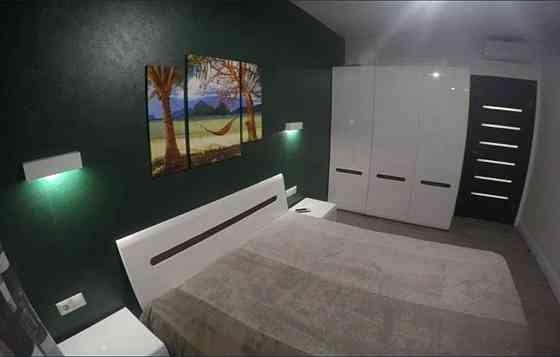 Оренда Квартира 2-кімнатна, 10/15 поверх на пр. Николая Бажана, 1-а Київ