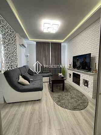 Продаж Квартира 1-кімнатна, 16/24 поверх на вул. Сім'ї Кульженків Київ