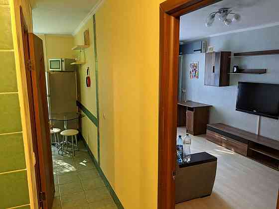 Оренда Квартира 1-кімнатна, 1/9 поверх на Кирилівська, 99/1 Kiev