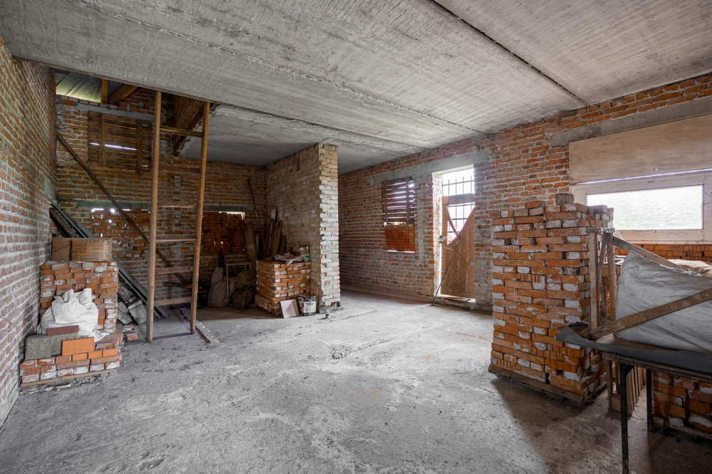 Продаж 2-поверховий Будинок з ділянкою 28 сот 262.4 кв.м 7+ кімн. на Польова вул. Ременів - фото 9