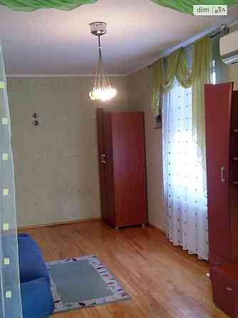 Оренда Квартира 1-кімнатна, 1/5 поверх на Єреванська, 29 Kiev