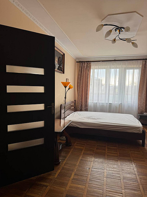 Продаж Квартира 2-кімнатна, 5/5 поверх на Височана Тисмениця - фото 1