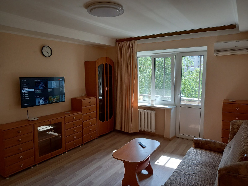 Оренда Квартира 3-кімнатна, 5/9 поверх на Велика Васильківська, 102 Киев - изображение 1