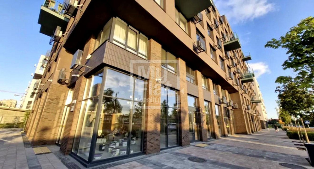 Продаж Квартира 4-кімнатна, 7/7 поверх на вул. Салютна Київ - фото 1