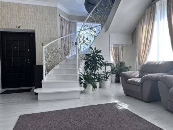 Продам  дом в "Золотом Треугольнике" возле моря (Крыжановка) Одеса