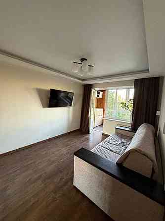 Оренда Квартира 1-кімнатна, 6/9 поверх на Братиславська, 4 Київ