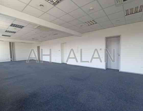 Оренда офісне приміщення на Миколи Міхновського бул. приміщень - 9, поверх - 3/8 Київ