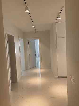 Продаж Квартира 3-кімнатна, 4/20 поверх на Мореходный пер., 2а Одеса