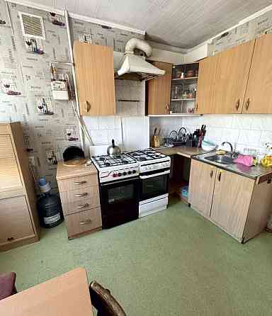 Продаж Квартира 3-кімнатна, 6/10 поверх на Метростроевская ул., 12 Днепр