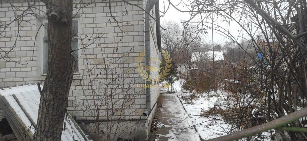 Розташований на тихій, зеленій вулиці поряд з живописною річкою Fastiv - photo 8