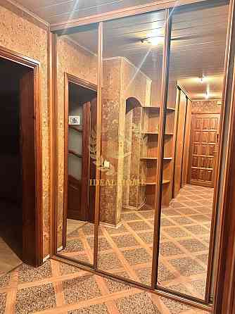 Продаж Квартира 3-кімнатна на Героев Севастополя ул., 33 Київ