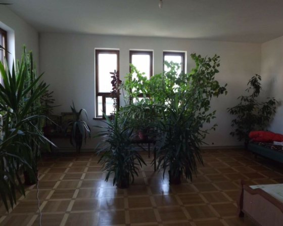 Дом Червоный хутор  385 м2  2 этажа 4 уровня   белый кирпич  2002 года на участке 10 соток правильной формы Лиманка