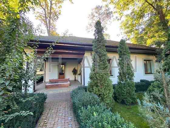 Оренда Будинок 8-кімнатний на Кленова вул., 1 Ворзель