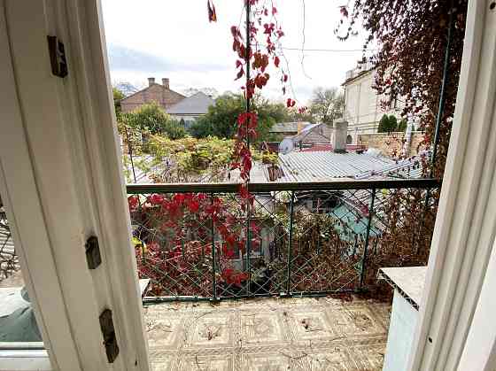 4 комнатная квартира в Лермонтовском переулке Odessa