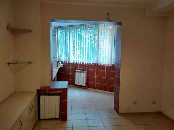 Продаж Квартира 3-кімнатна, 1/22 поверх на Драгоманова, 8а Kiev