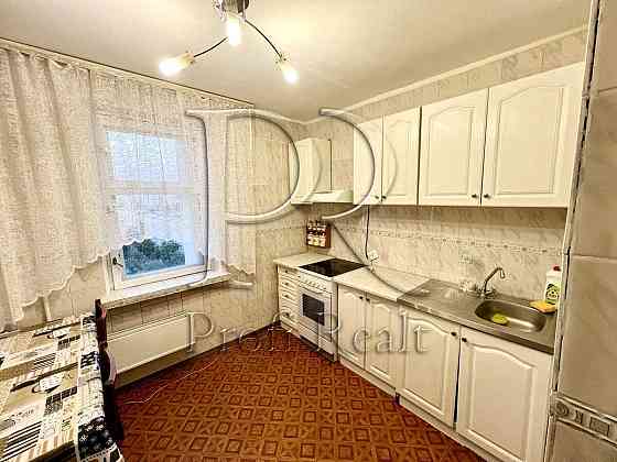 Оренда Квартира 2-кімнатна, 15/18 поверх на вул. Дніпровська набережна, 13 Kiev