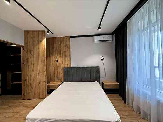 Продаж Квартира 2-кімнатна, 10/26 поверх на Столичне шосе вул., д. 3 Київ