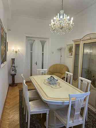 Продаж Квартира 3-кімнатна, 4/5 поверх на Січових Стрільців вул., д. 13А Kiev