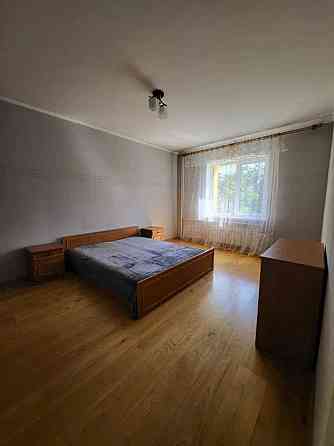 Оренда Квартира 3-кімнатна, 2/11 поверх на проспект Воскресенський, 13/2 Київ