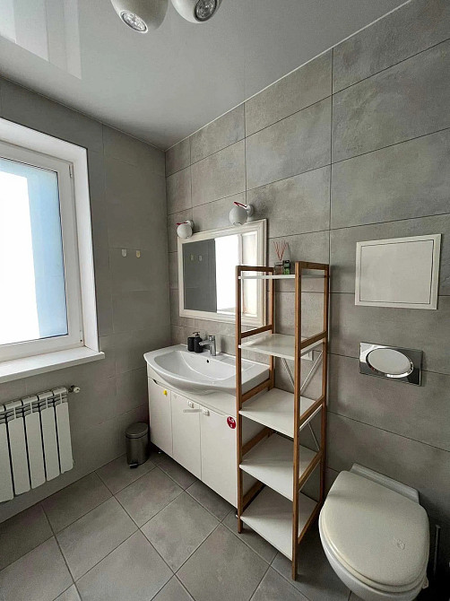 Оренда Квартира 2-кімнатна, 2/8 поверх на вул. Гетьманська, 1А Киев - изображение 8