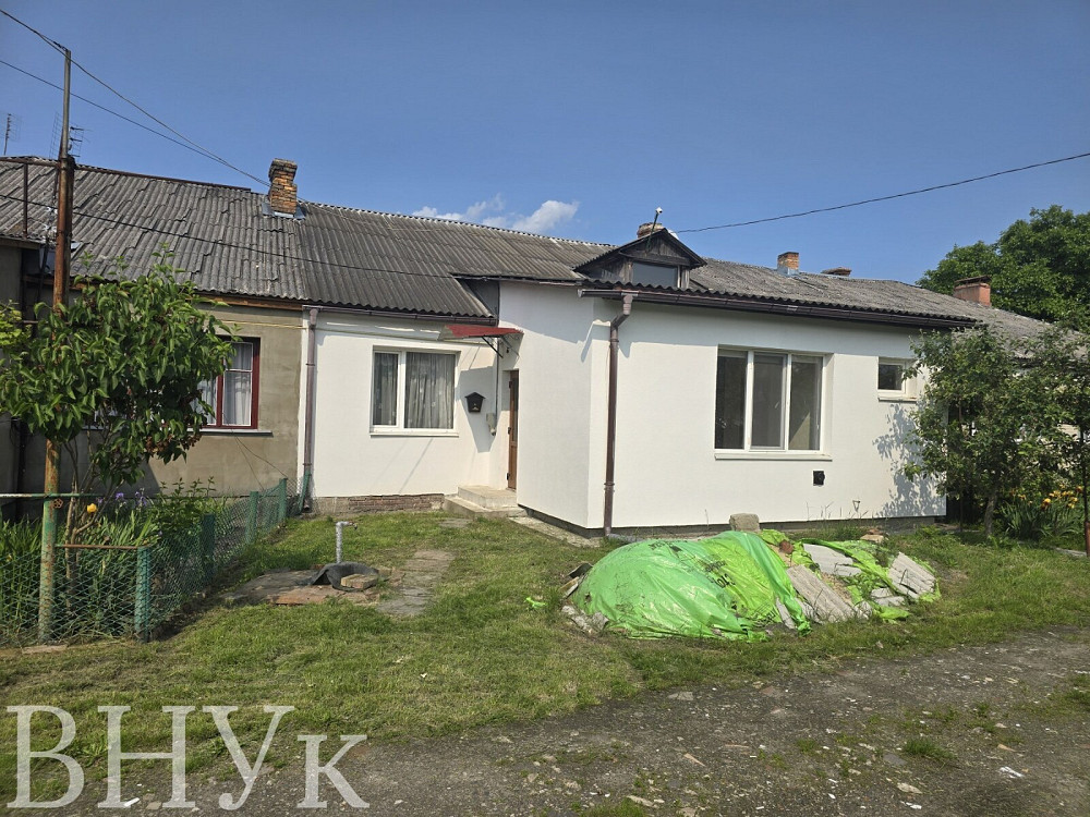 Продаж Квартира 2-кімнатна, 1/1 поверх на Ківерці р-он пошти Luts'k - photo 1