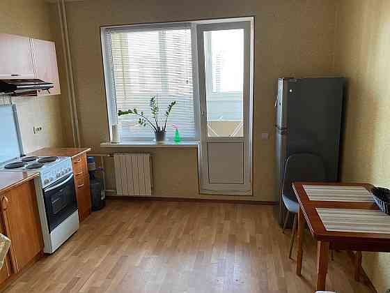 Оренда Квартира 1-кімнатна, 16/25 поверх на вул.Урлівська, 34А Kiev