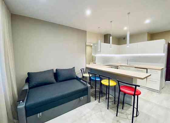 Оренда Квартира 3-кімнатна на Гмыри Бориса ул., 12 Київ